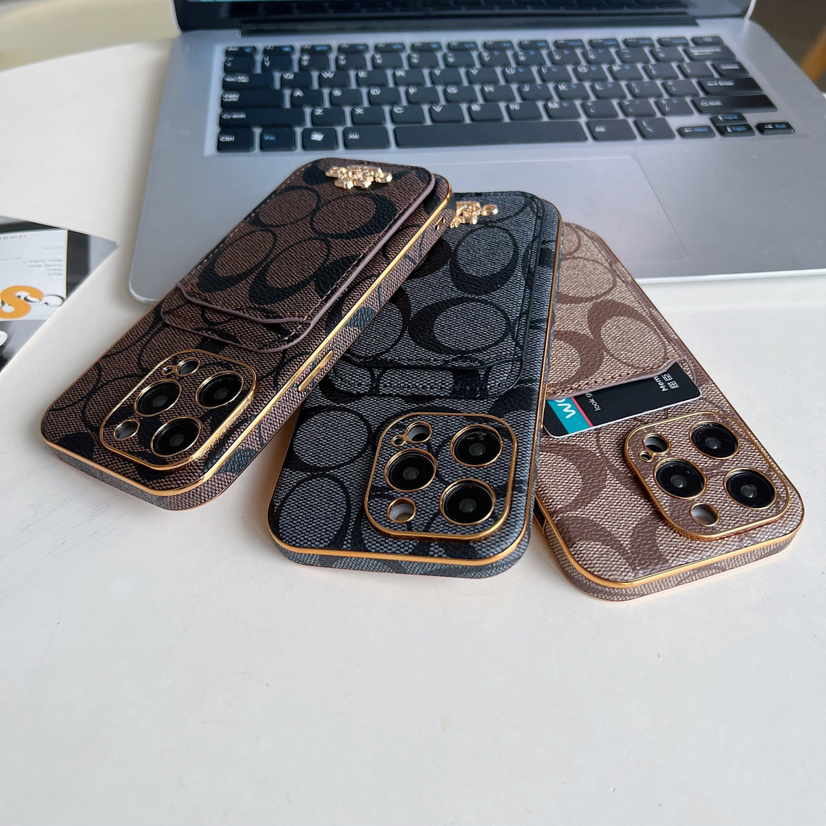 Klassiek iPhone-hoesje met kaarthouder koffie -KB241651