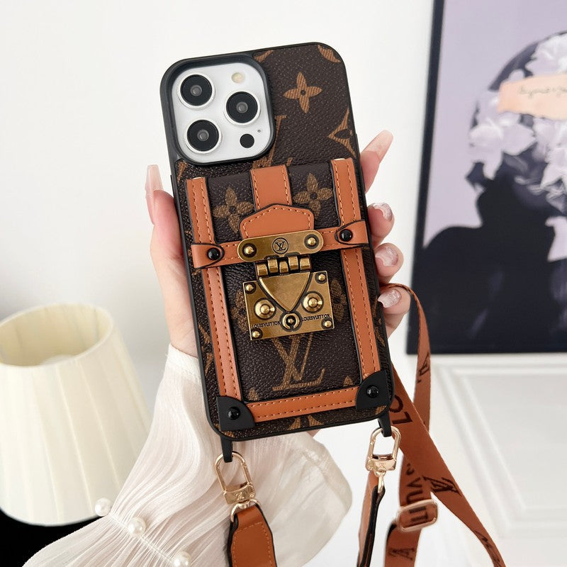 ラグジュアリーブラウンクロスボディチェーンiPhoneケース