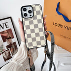 Luxuriöse iPhone-Hülle zum Umhängen in Schwarz und Weiß