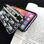 Capa para iPhone com pulseira clássica da moda