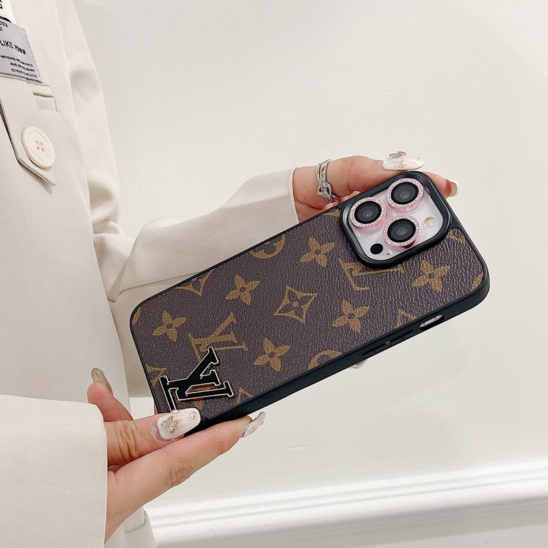 ラグジュアリーブラックロゴレザーiPhoneケース