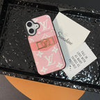 Luxuriöse iPhone-Hülle mit Kartenetui und goldenem Logo