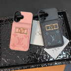 Luxuriöse iPhone-Hülle mit Kartenetui und goldenem Logo