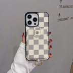 Luxuriöse iPhone-Hülle mit Kartenetui in klassischer Farbe