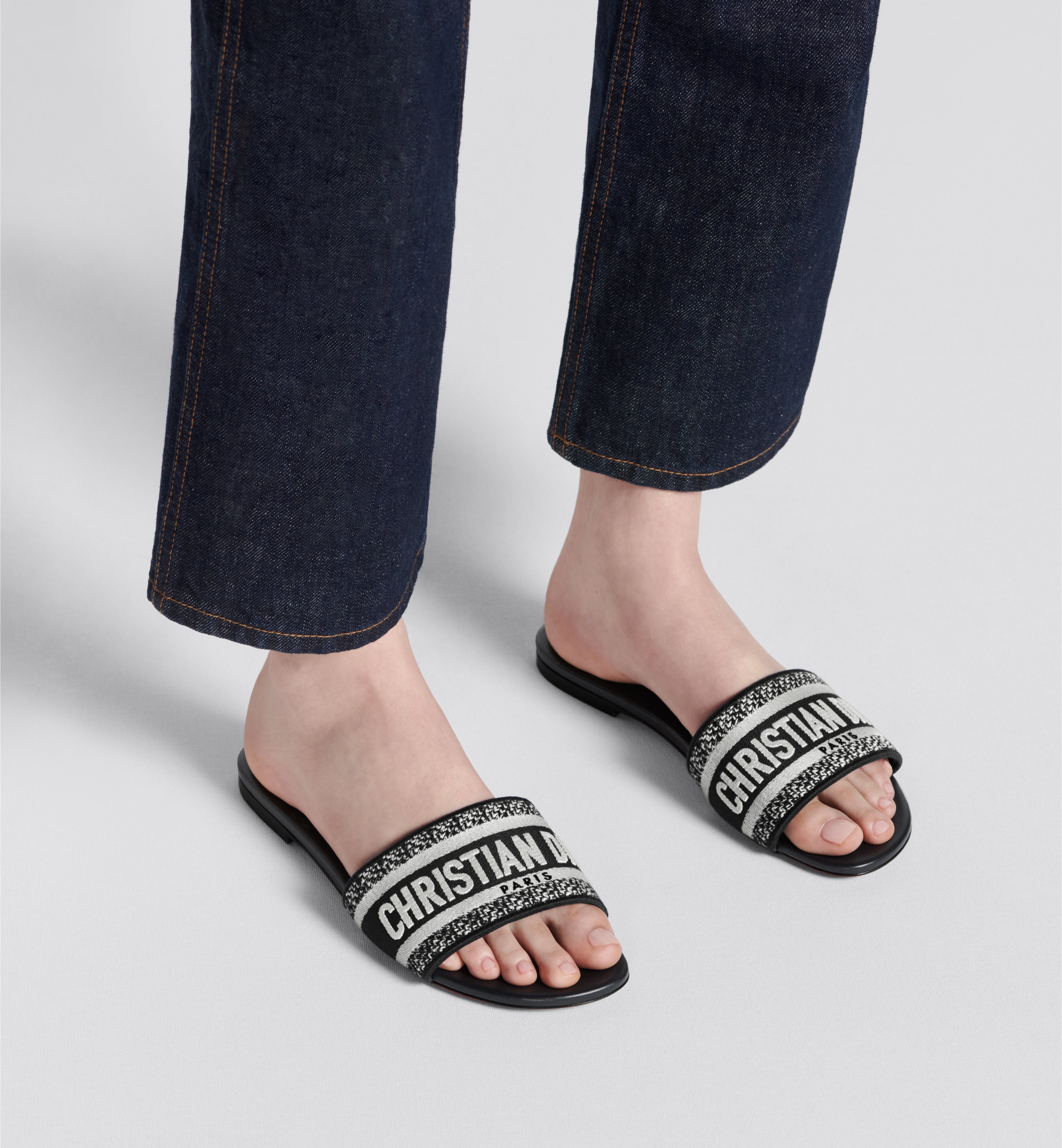Elegant Block Heel Slides – Chic Comfort for Every Step