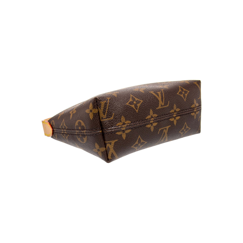 Bolsa de ombro vintage com monograma e alça ajustável