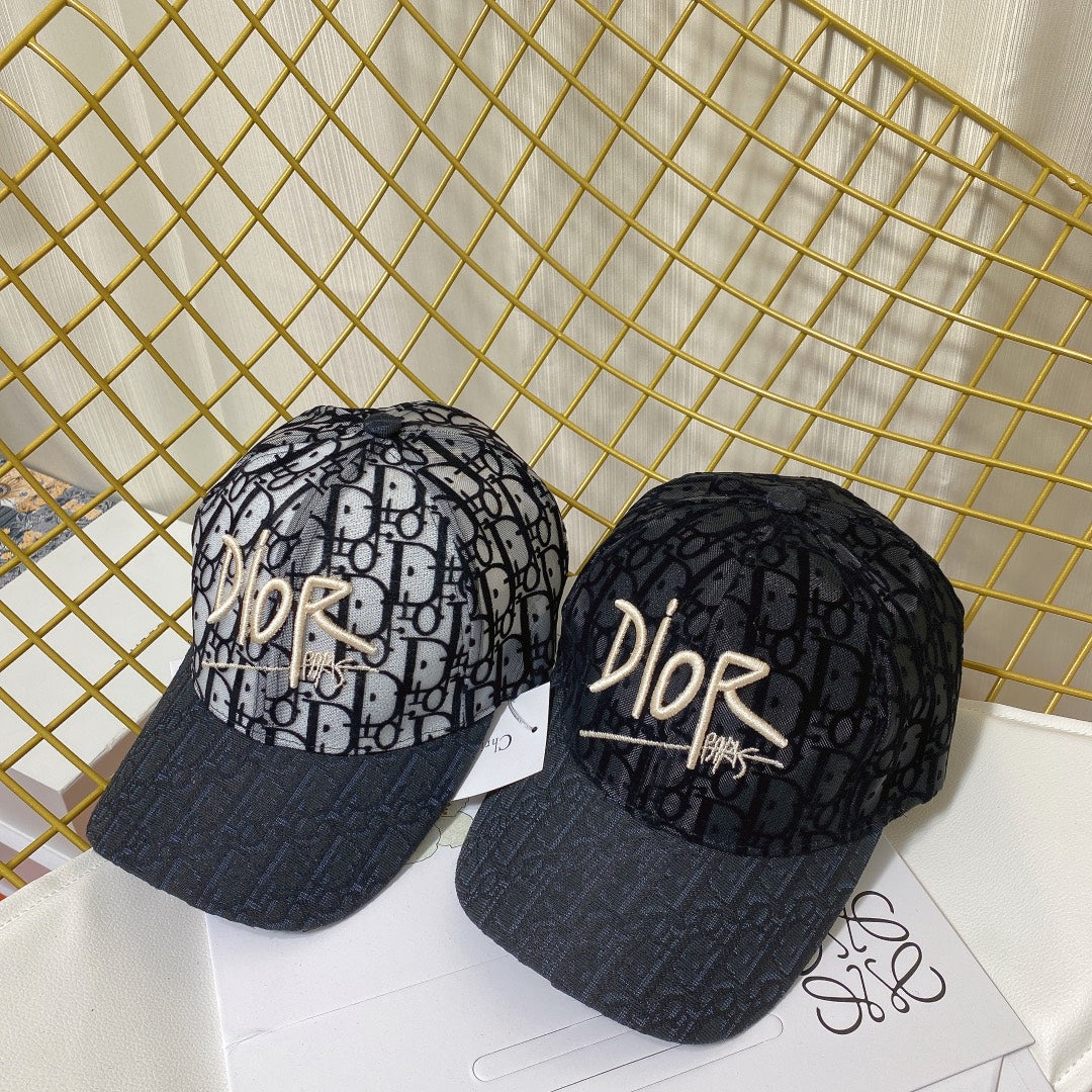 Classic Vintage Embroidered Mesh Baseball Cap