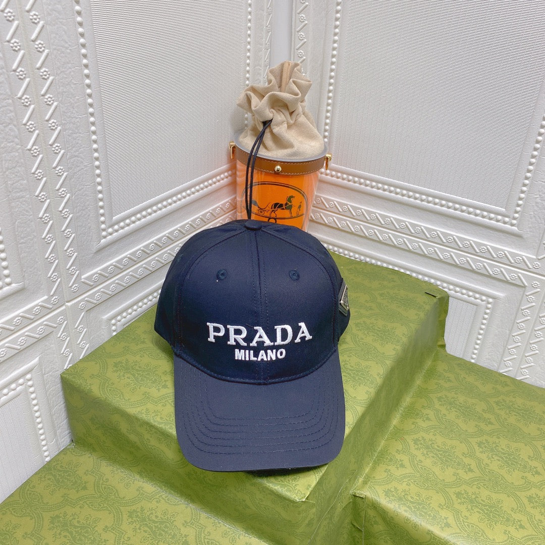 Luxury Fashion Embroidered Baseball Cap for Men & Women