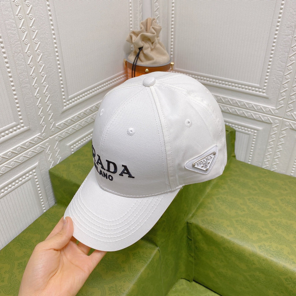 Luxury Fashion Embroidered Baseball Cap for Men & Women