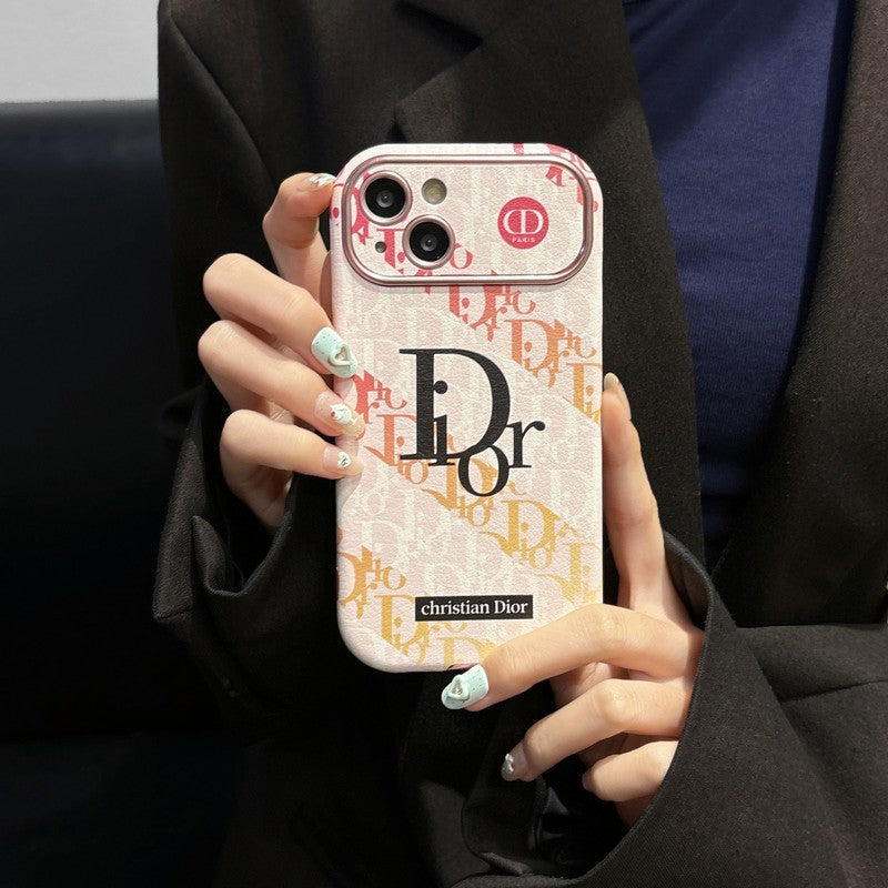 Modevitt & Iphonefodral i brunt läder