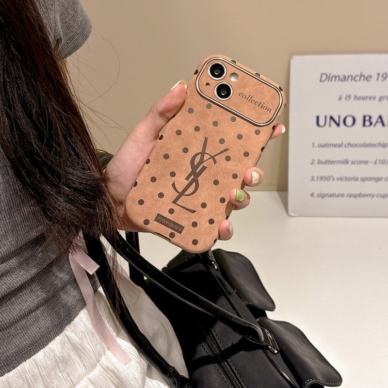 Capa para iPhone em couro marrom Saint
