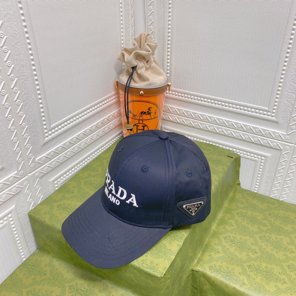 Luxury Fashion Embroidered Baseball Cap for Men & Women