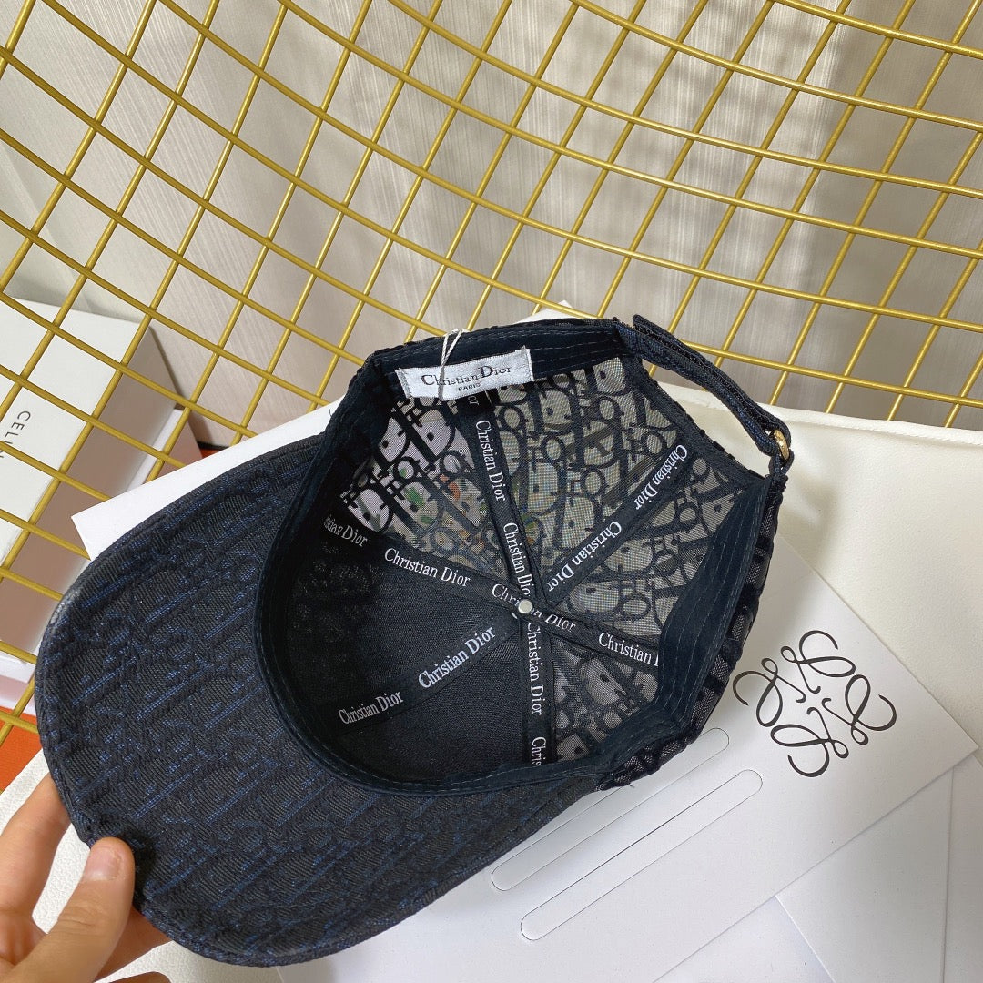 Classic Vintage Embroidered Mesh Baseball Cap