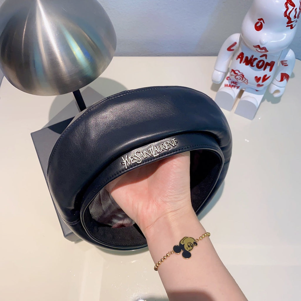 Elegant Pebbled Leather Beret | Luxury Designer Hat