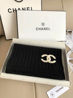 Black pit-pattern knitted scarf, three-dimensional double-standard thermal shawl