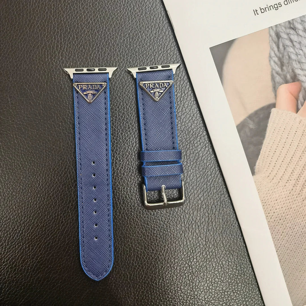 Curea Apple Watch din piele cu etichetă cu monogramă dublu triunghi