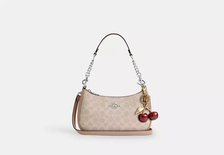 Bolso de hombro de elegancia atemporal