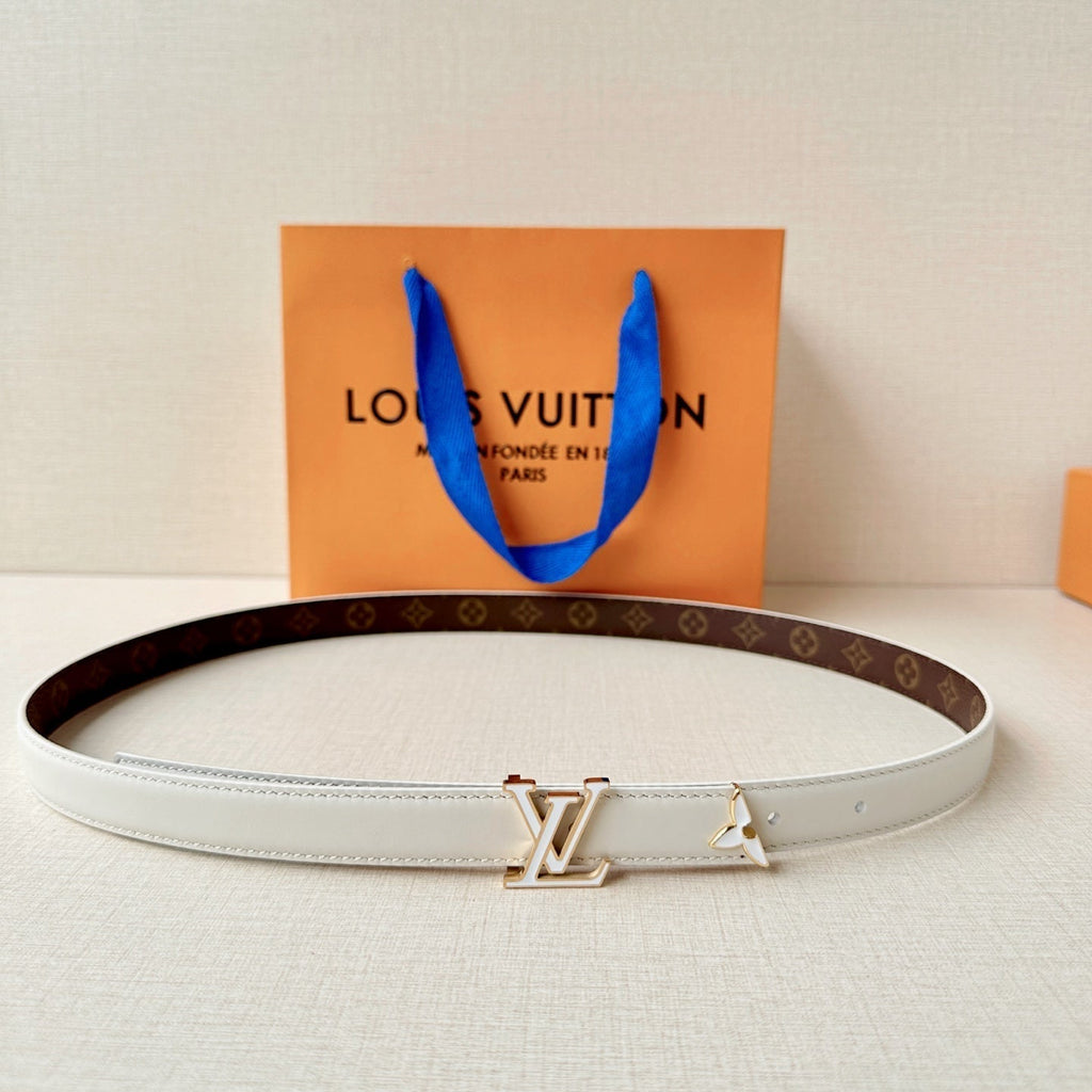 A luxus Monogram női öv
