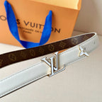 A luxus Monogram női öv