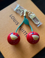 🌟 L-Kirsch-Schlüsselanhänger: Niedlich und luxuriös zugleich 🍒✨