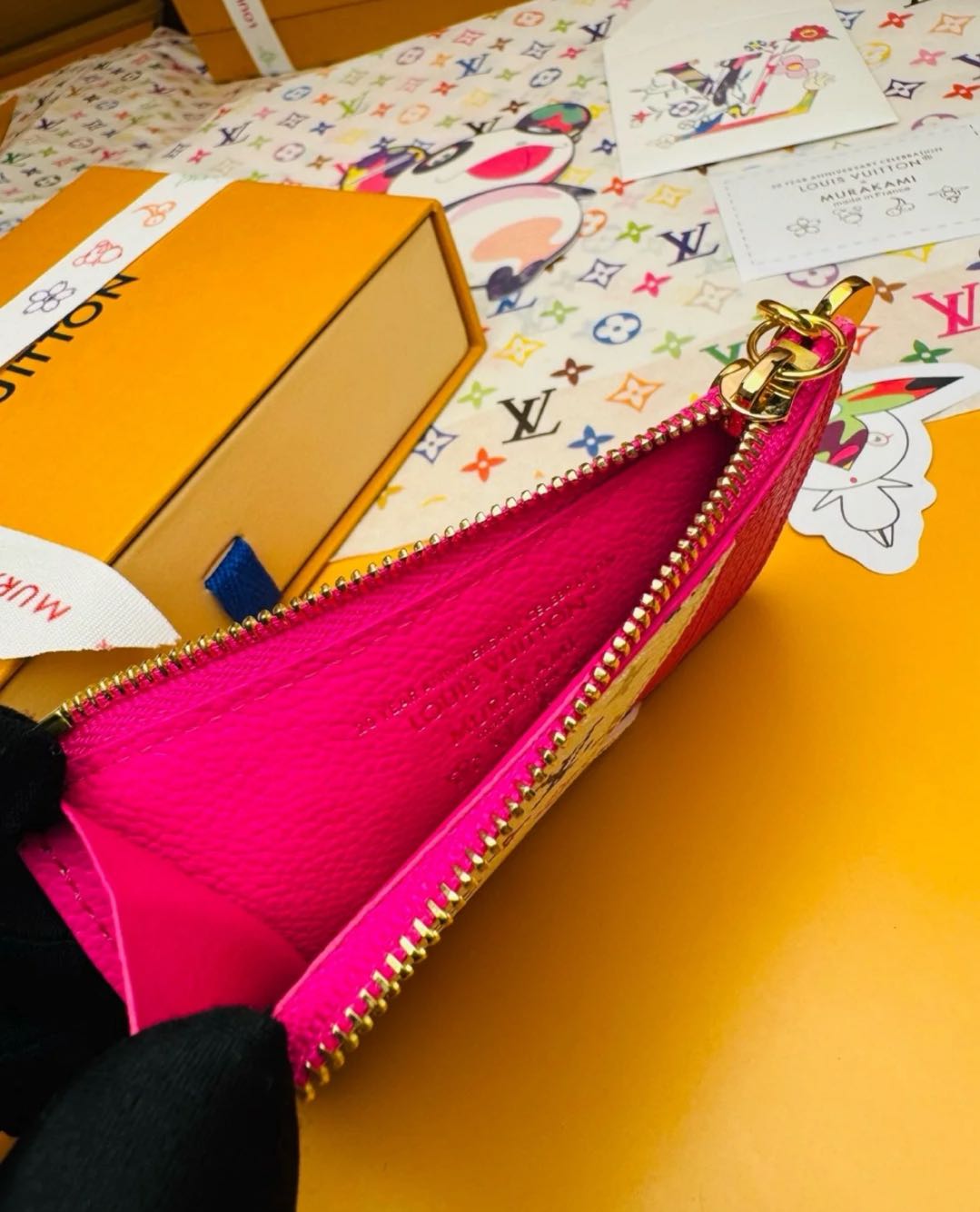 L--Inspired Card Holder Geldbörse: Chic & Functional! – Ansicht 7