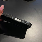 Prémium monogramos bőr textúrájú iPhone tok