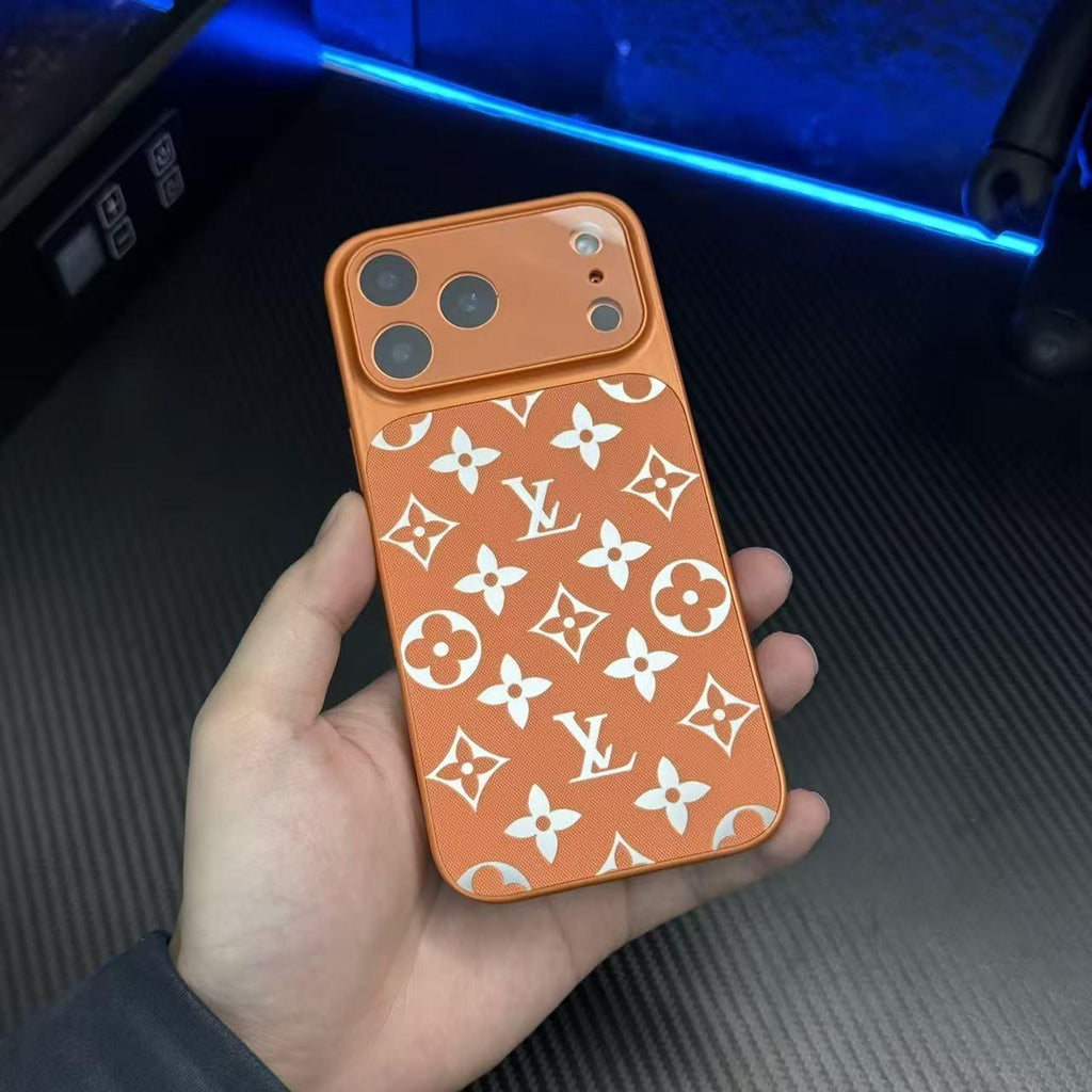 Luxusní kožené pouzdro na telefon s monogramovým vzorem a plnou ochranou fotoaparátu
