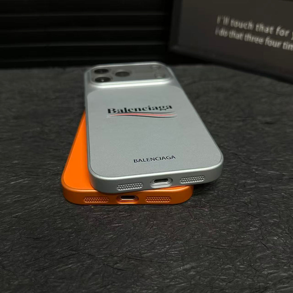 Balenciaga-inspirerat matt skyddande iPhone-fodral med hellinsskydd