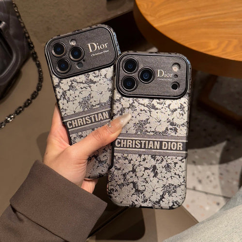 Husă pentru iPhone cu design floral șic — protecție premium cu design elegant