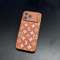 Luxusní kožené pouzdro na telefon s monogramovým vzorem a plnou ochranou fotoaparátu