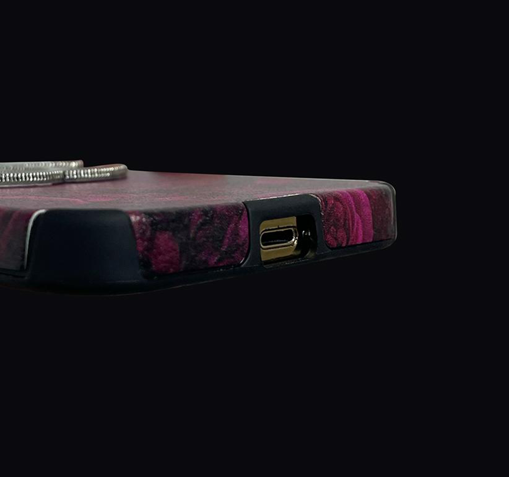 Luxus Velvet Rose tok iPhone-hoz – Teljes lencsevédelem