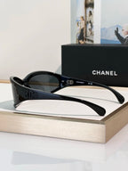 Retro Narrow Frame Sunglasses | Minimalist Black Fashion Shades